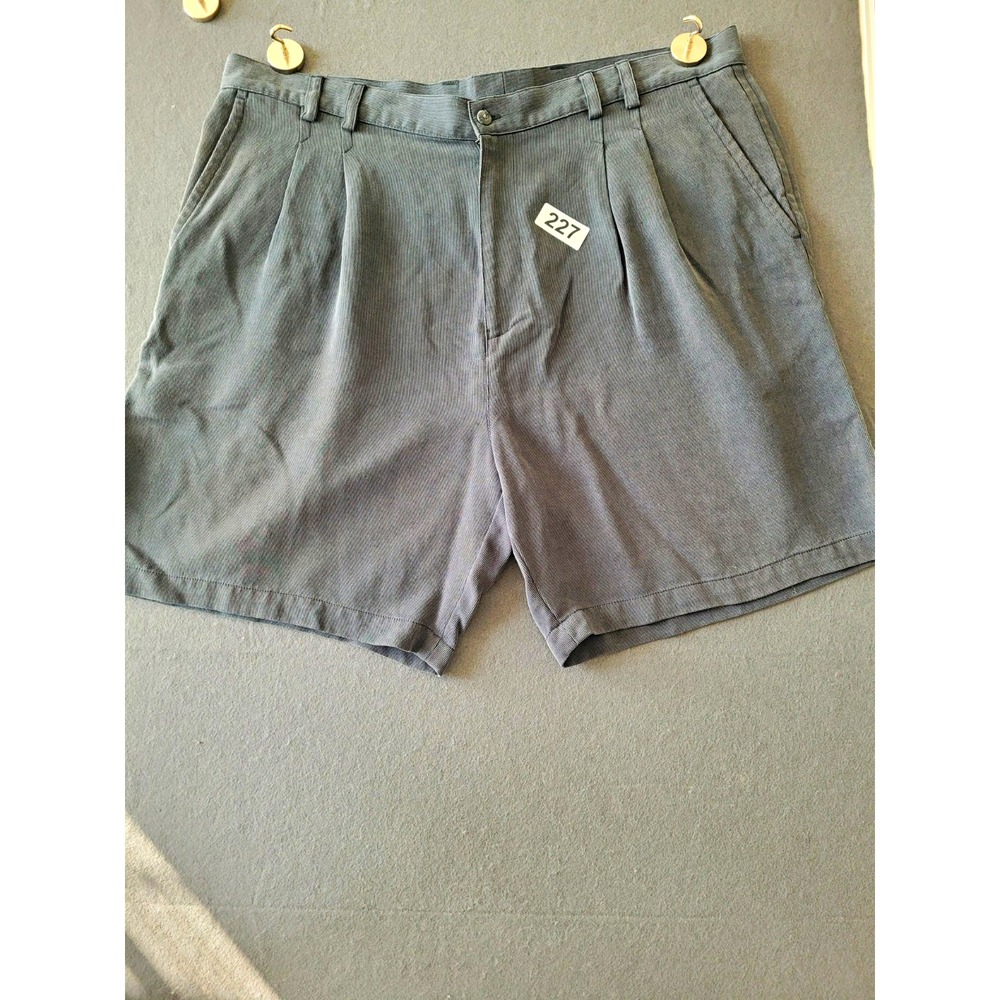 Tori Richard Men's Gray Lyocell Chino Shorts Pleated Front Pockets Button
